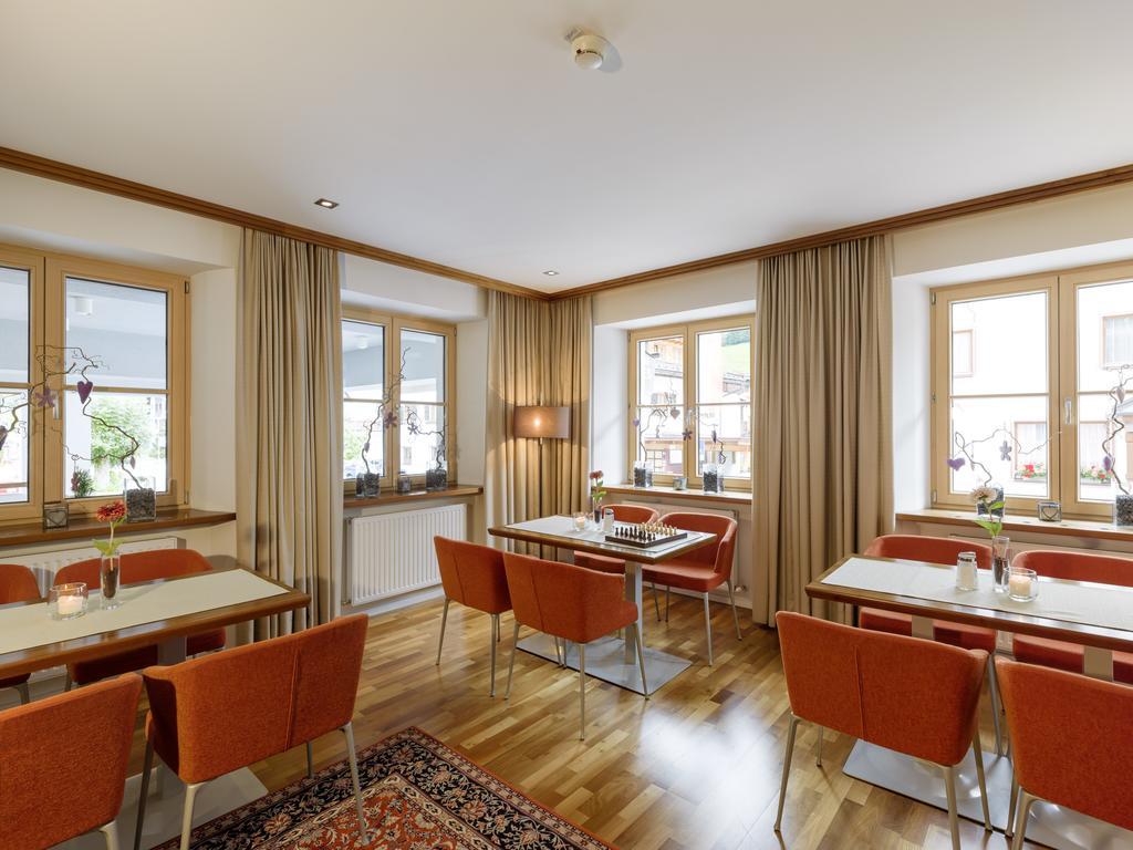 Quality Hosts Arlberg - Hotel Goldenes Kreuz B&B Sankt Anton am Arlberg Exterior photo